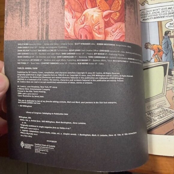 Fables Graphic Novels Set Of 3 Legends In Exile Animal Farm & Storybook Love - Picture 8 of 9